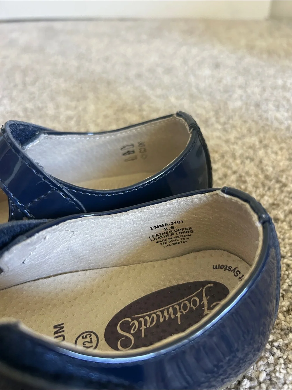 FootMates Girls Navy Patent Mary Jane Shoes
